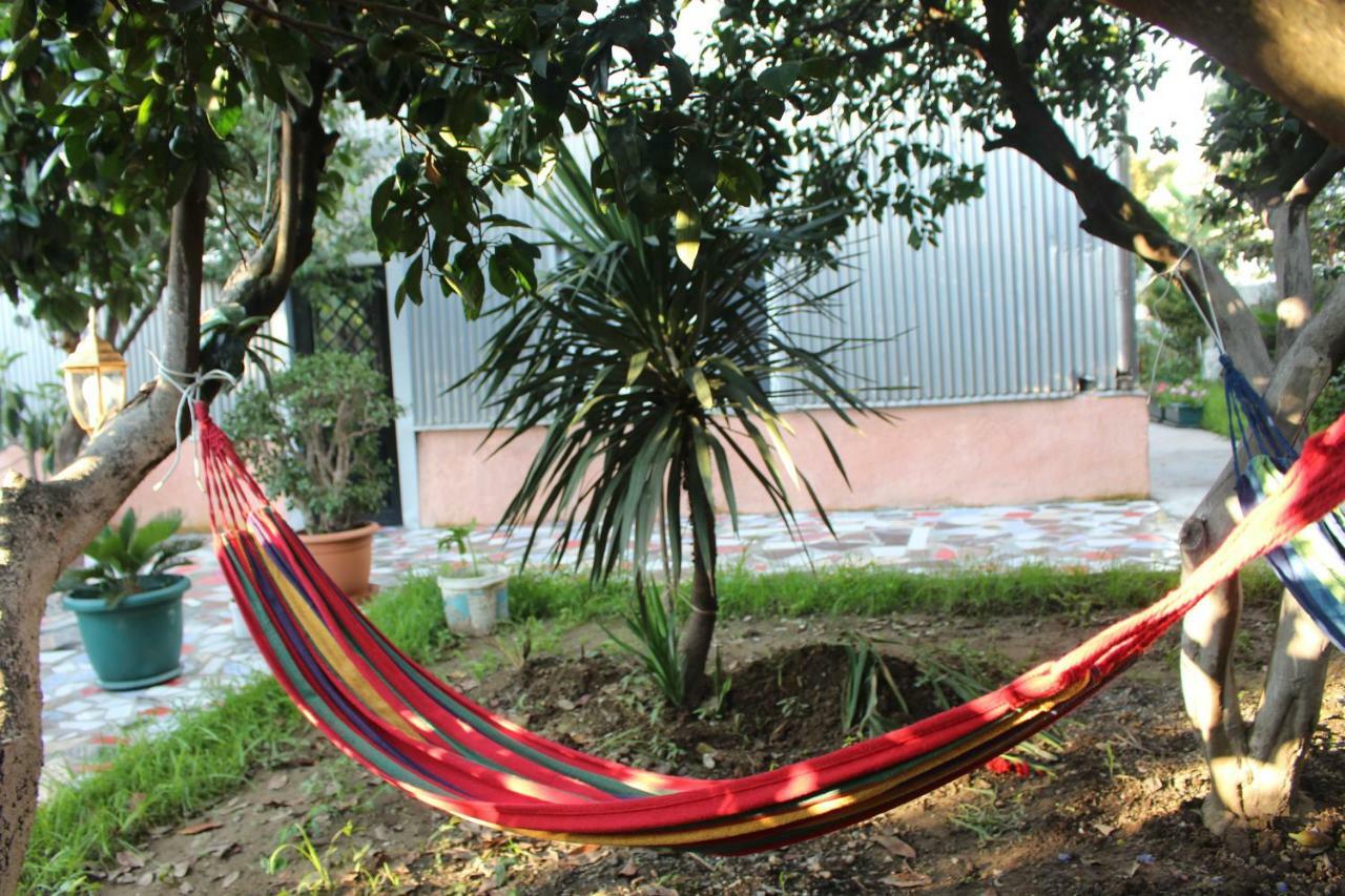 Greenview Guesthouse บาทูมิ ภายนอก รูปภาพ